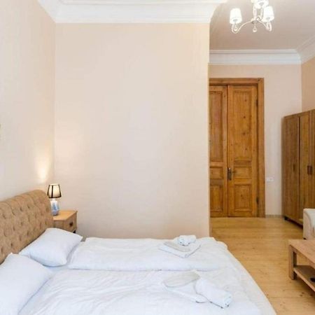 Crypto Hotel Tbilisi Eksteriør bilde