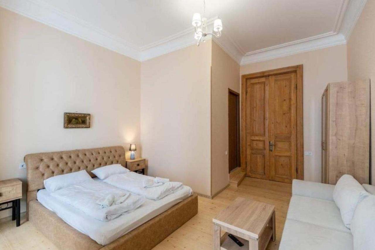 Crypto Hotel Tbilisi Eksteriør bilde