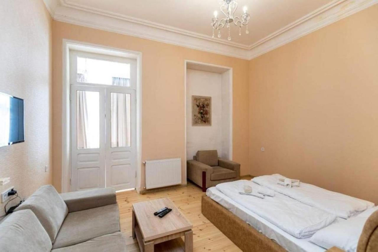 Crypto Hotel Tbilisi Eksteriør bilde