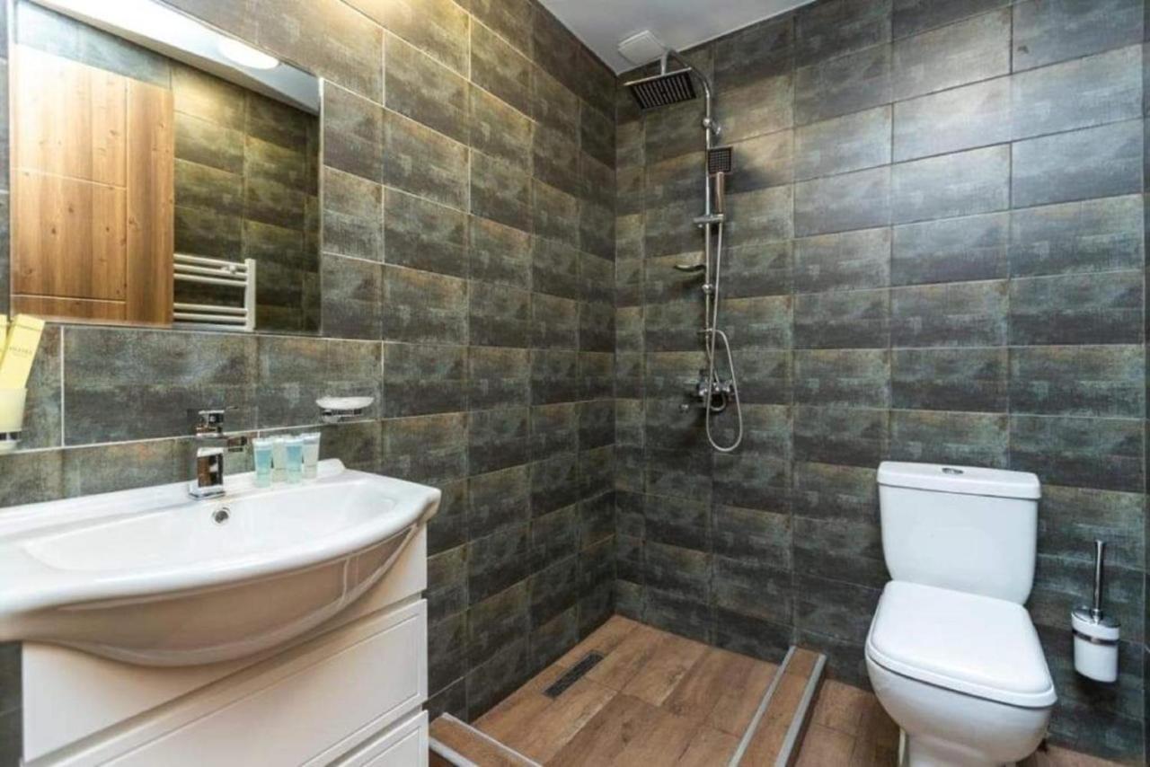 Crypto Hotel Tbilisi Eksteriør bilde