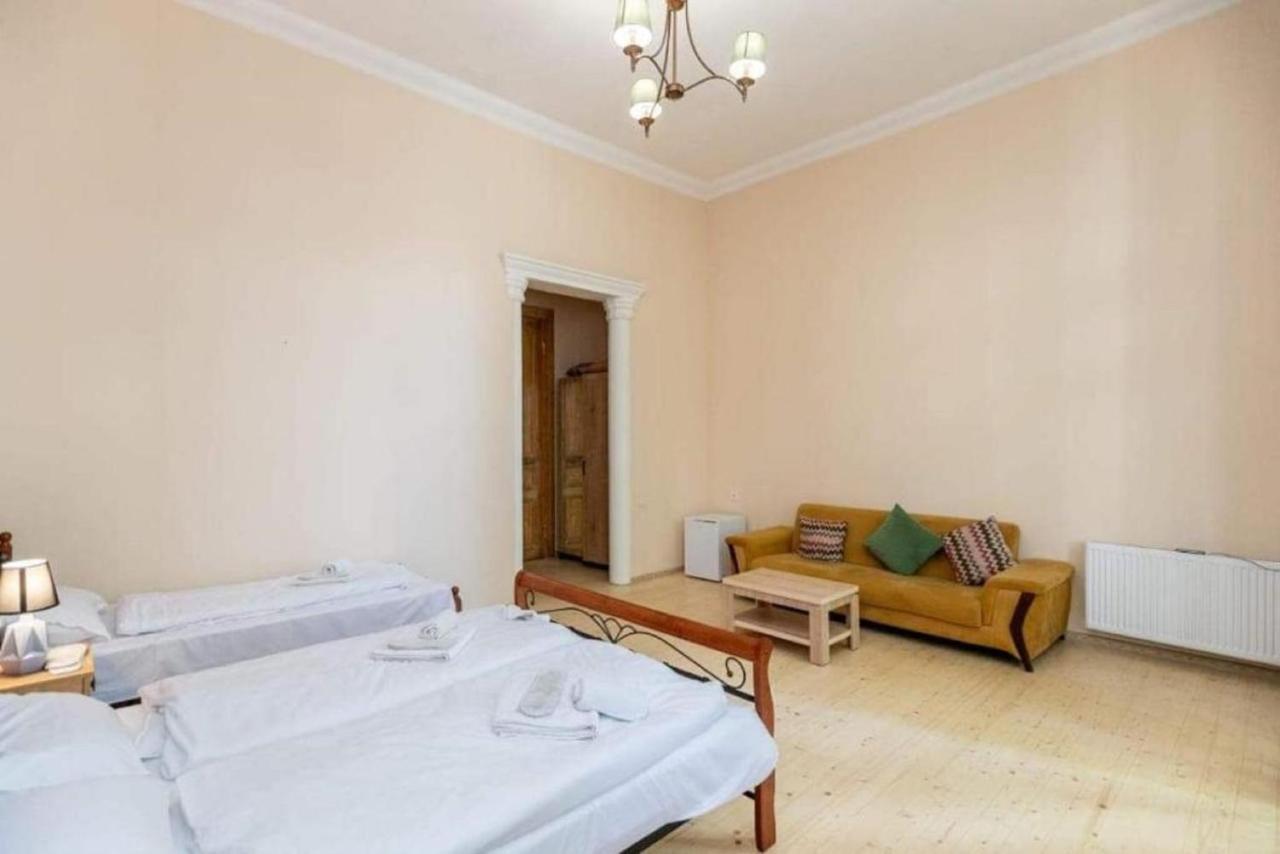 Crypto Hotel Tbilisi Eksteriør bilde
